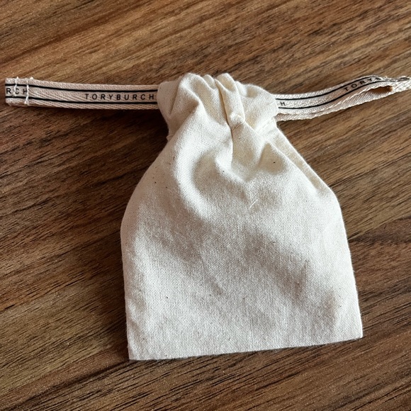 Never worn Tory Burch rope logo drop earrings - Picture 3 of 3